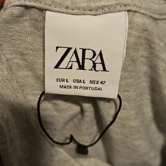Zara Graphic Graffitti Print Tee - Picture 6 of 6